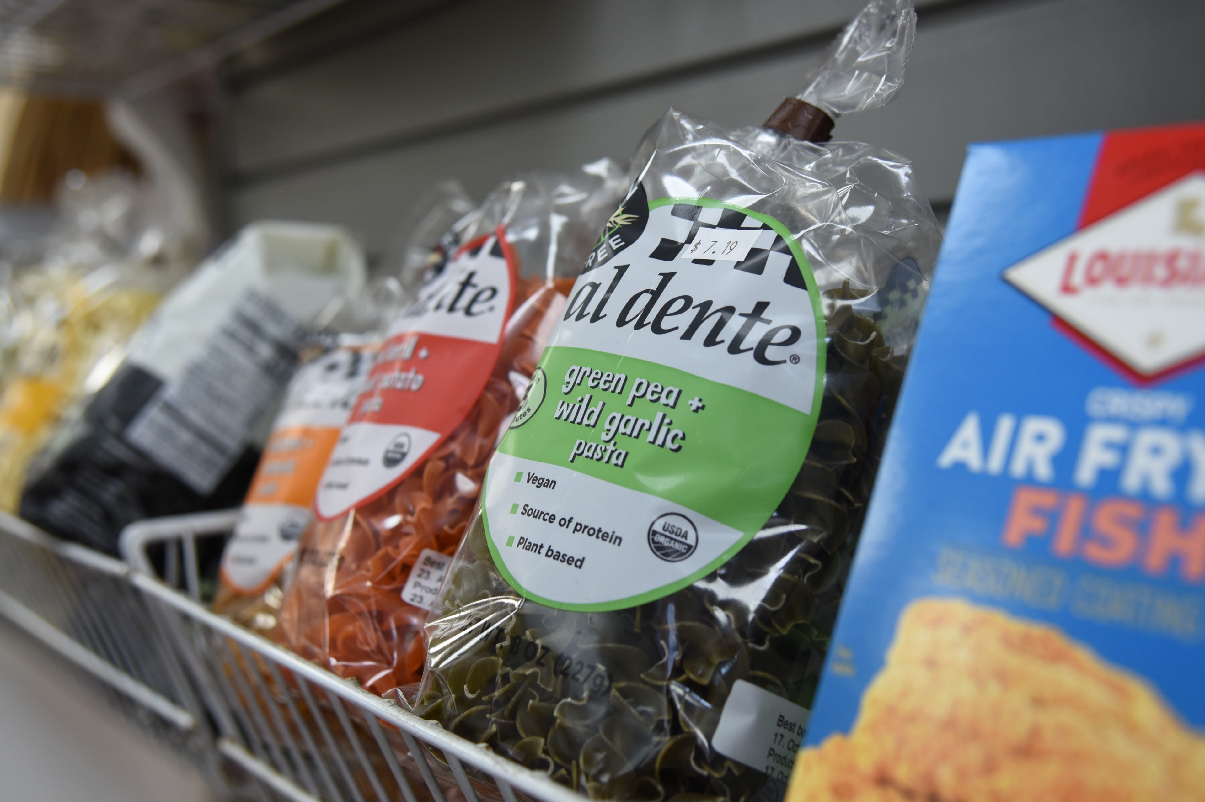 Al dente pasta and air fry fish shelf